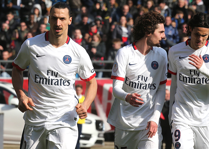 Fluxo 在南美 RMR CQ 中几乎在系列赛的第一张地图上浪费了 11-1 的领先优势后，仍然存活下来