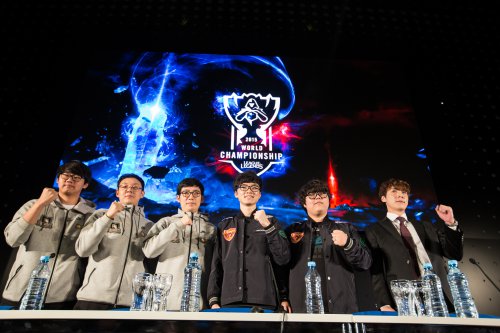s1mple转会FaZe：社区对这一历史性转会的反应